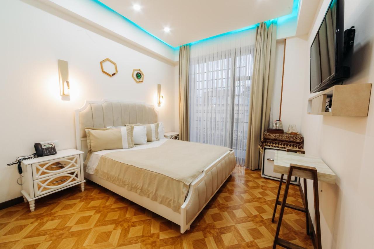 Luxin Hotel Tbilisi Exterior photo