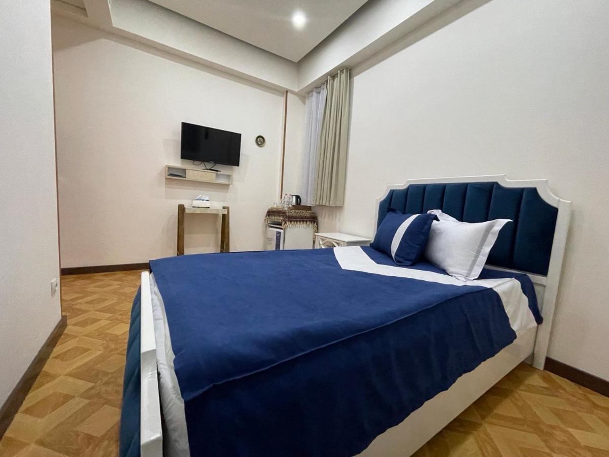 Luxin Hotel Tbilisi Exterior photo