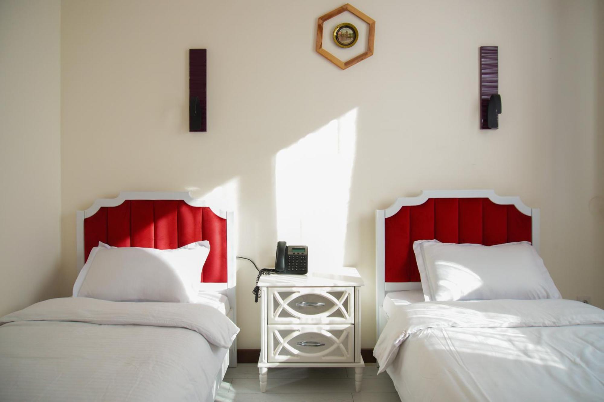 Luxin Hotel Tbilisi Exterior photo