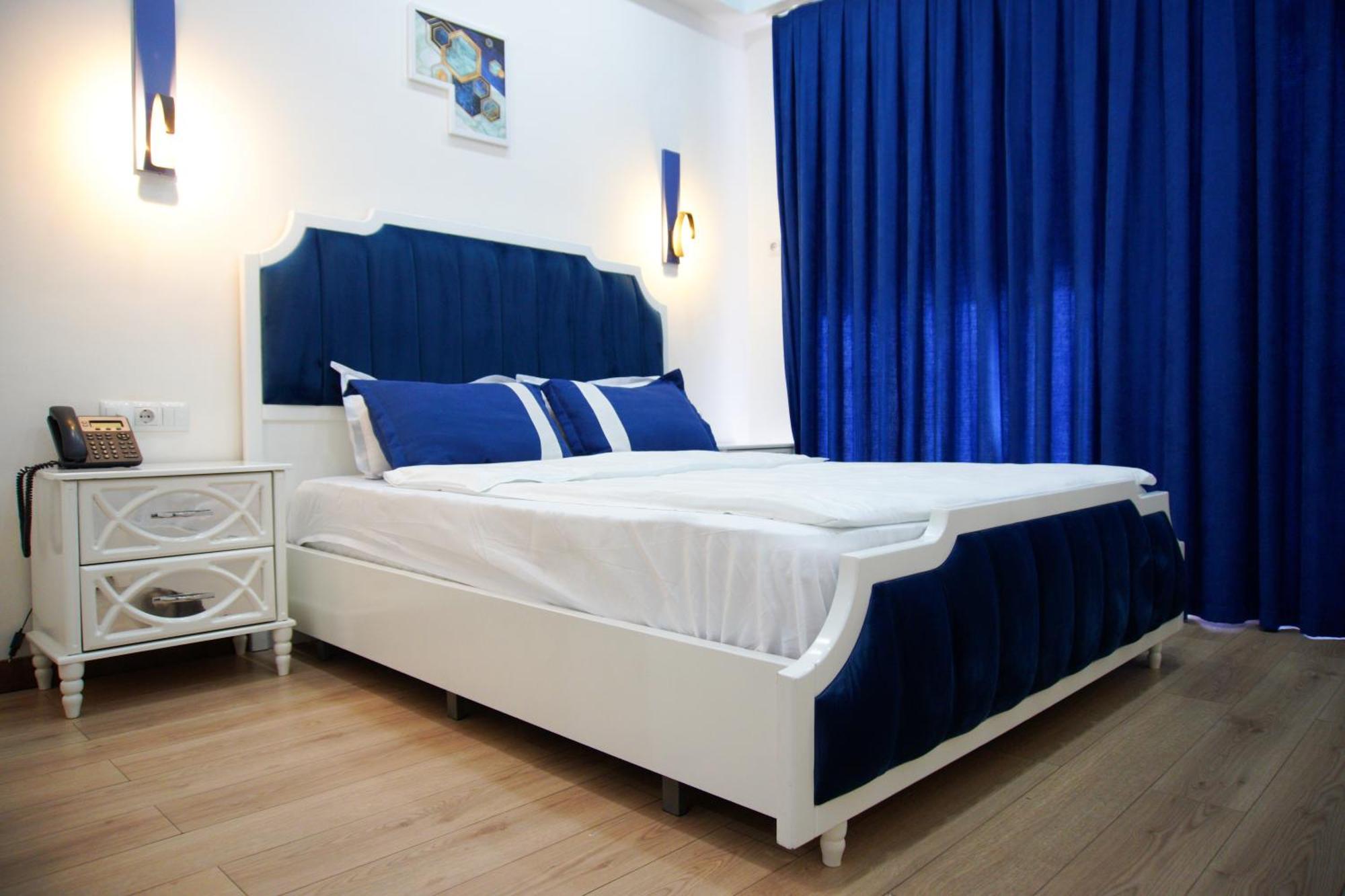 Luxin Hotel Tbilisi Exterior photo